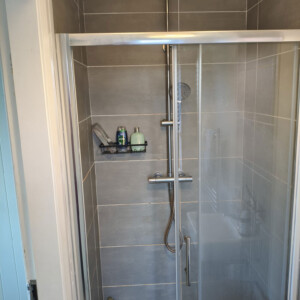 Ensuite refurb shower cubical before